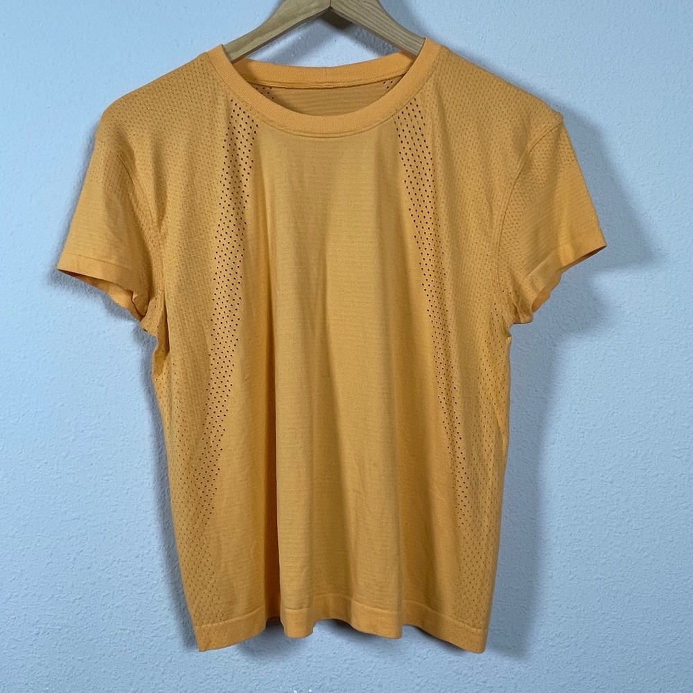 Lululemon Swiftly Tech Women 8 Orange Seamless Mesh Running Workout Tee